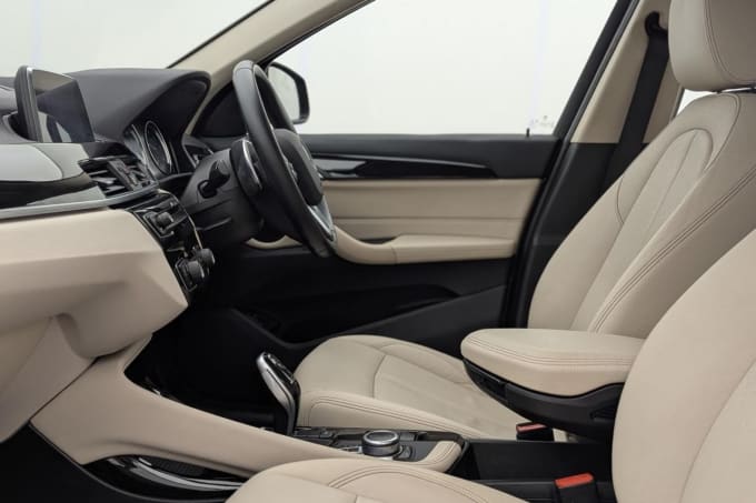 2025 BMW X1