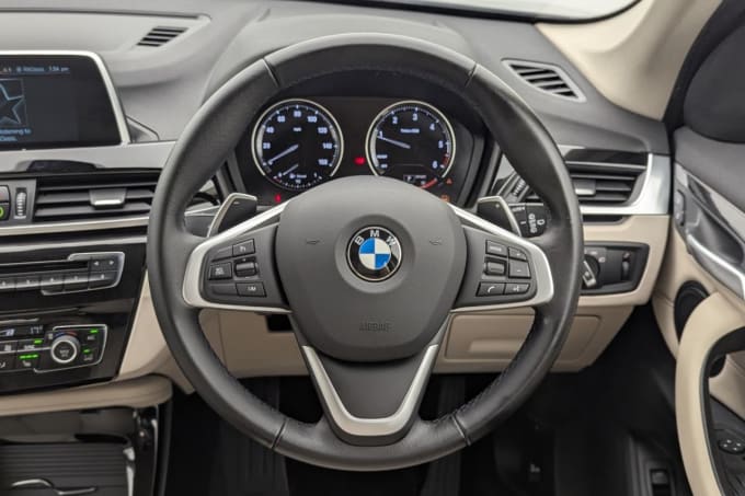 2025 BMW X1