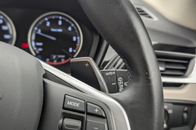2025 BMW X1