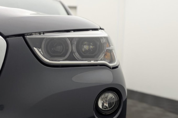 2025 BMW X1