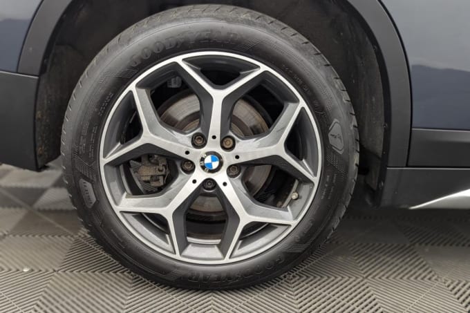 2025 BMW X1