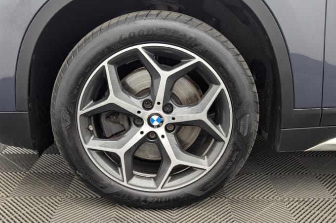 2025 BMW X1