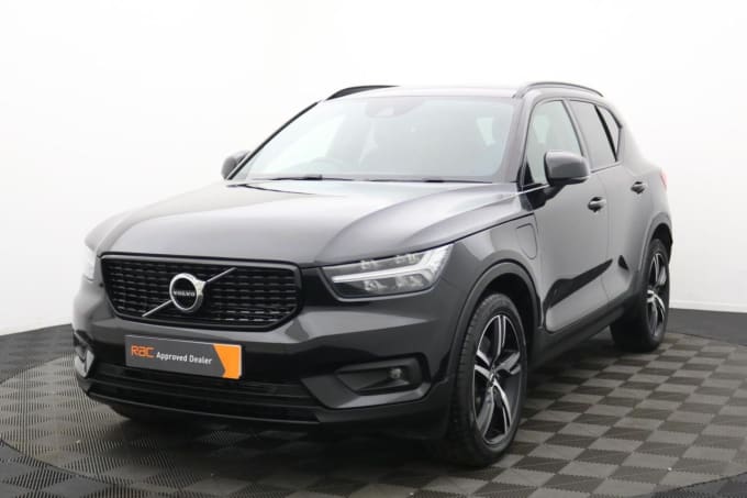 2025 Volvo Xc40