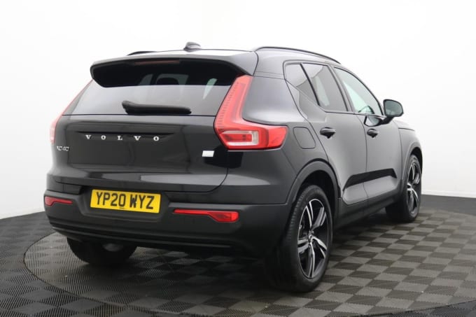 2025 Volvo Xc40
