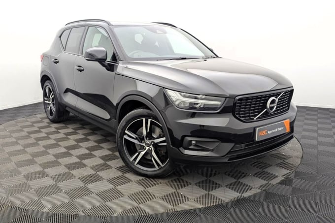 2025 Volvo Xc40