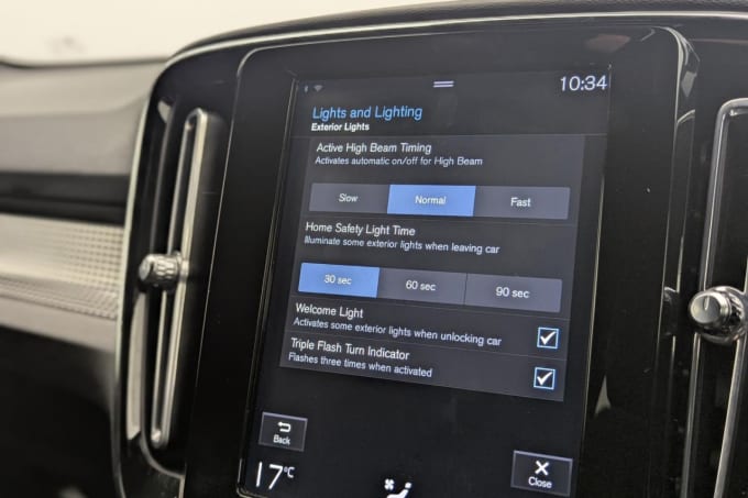 2025 Volvo Xc40