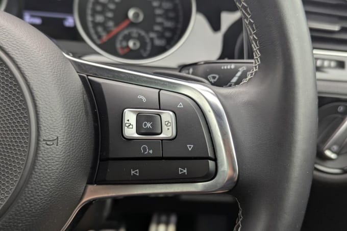 2025 Volkswagen Golf