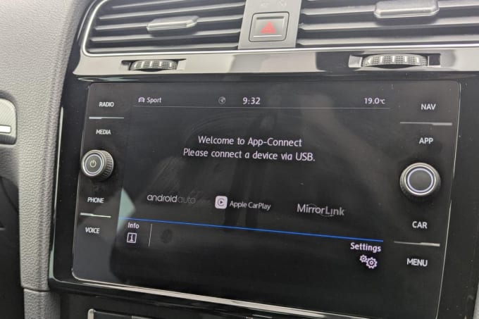 2025 Volkswagen Golf