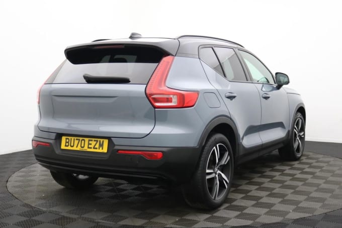 2025 Volvo Xc40