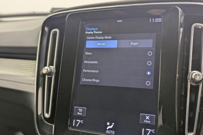 2025 Volvo Xc40