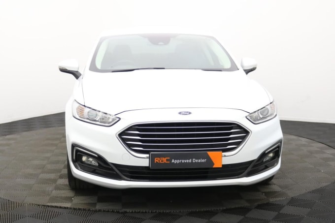 2025 Ford Mondeo