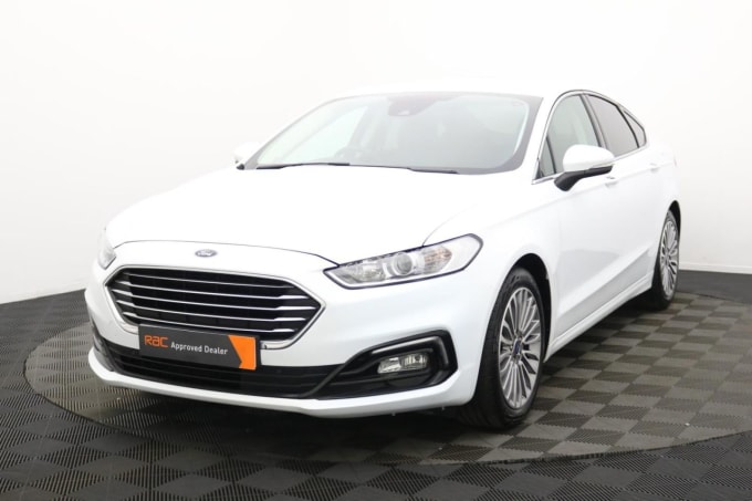 2025 Ford Mondeo