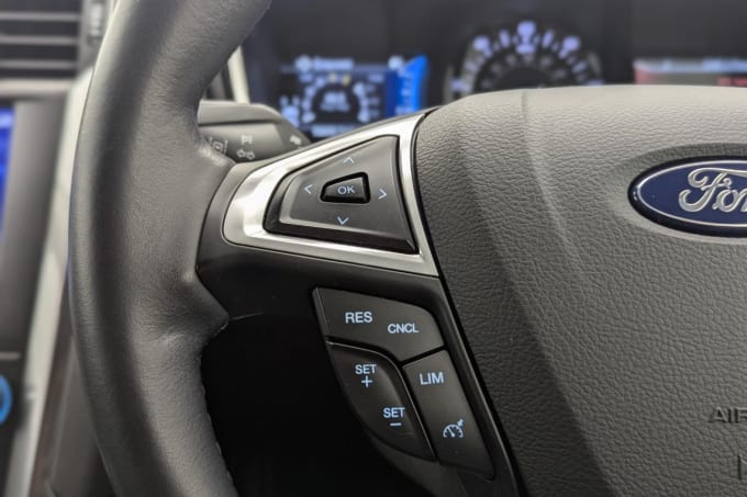 2025 Ford Mondeo