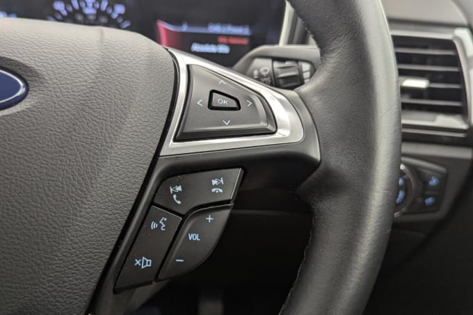 2025 Ford Mondeo