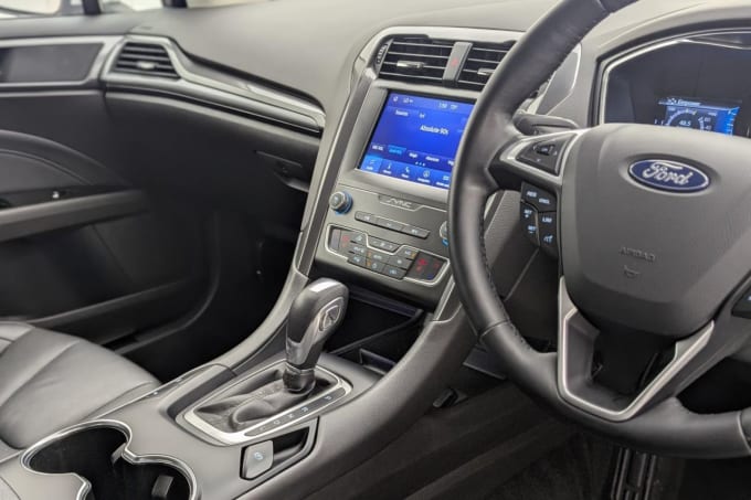 2025 Ford Mondeo