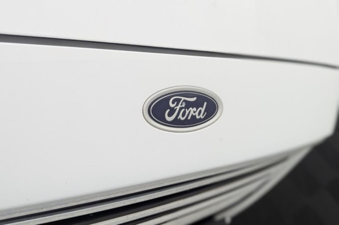 2025 Ford Mondeo