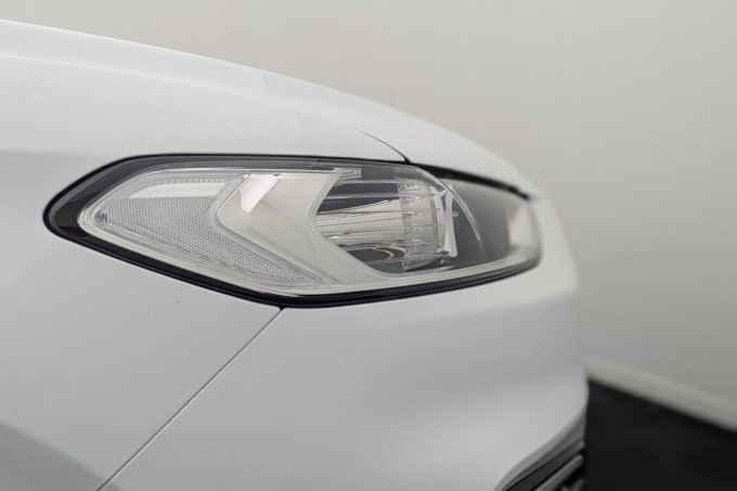 2025 Ford Mondeo