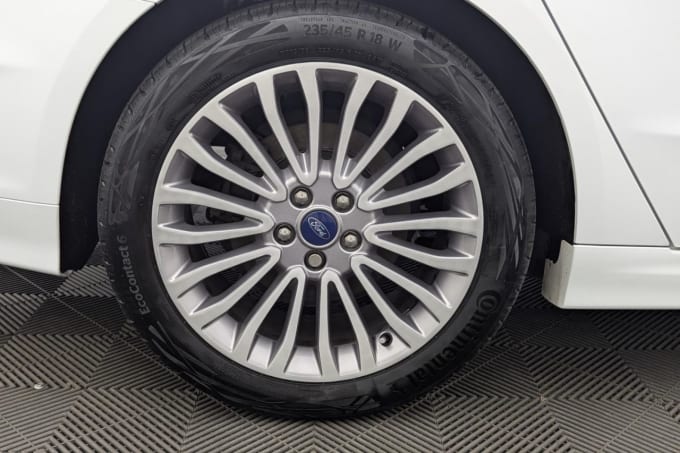 2025 Ford Mondeo