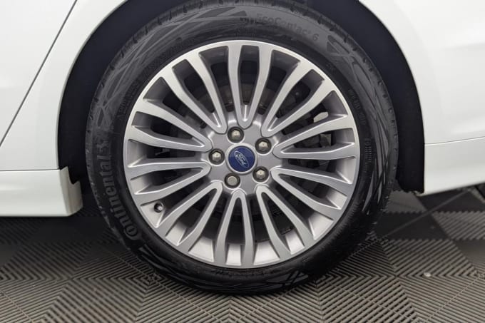 2025 Ford Mondeo