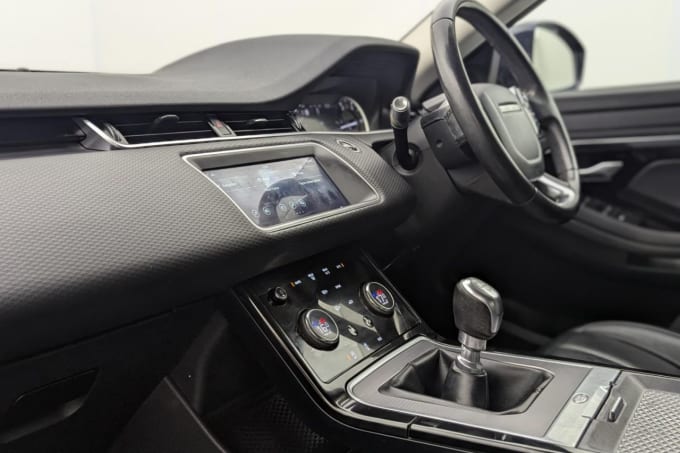 2025 Land Rover Range Rover Evoque