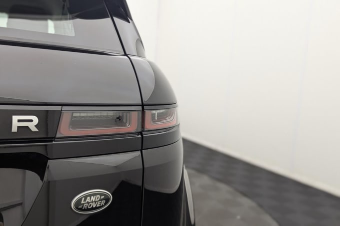 2025 Land Rover Range Rover Evoque