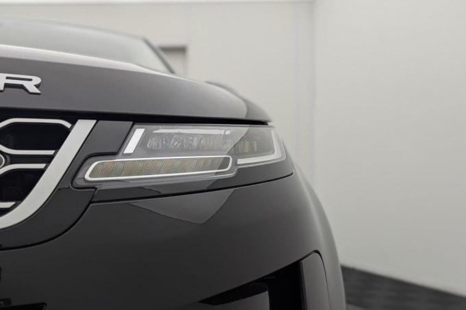 2025 Land Rover Range Rover Evoque