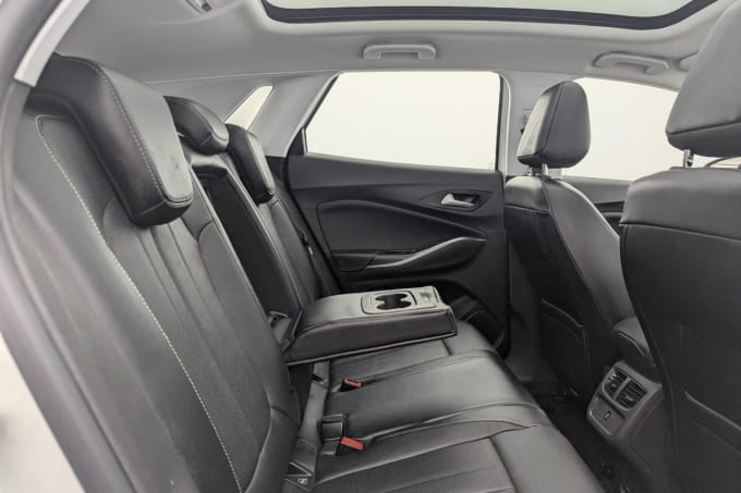 2025 Vauxhall Grandland X