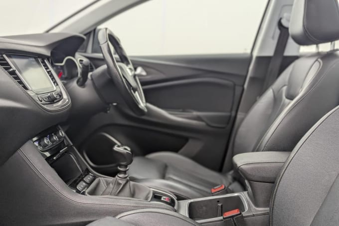 2025 Vauxhall Grandland X