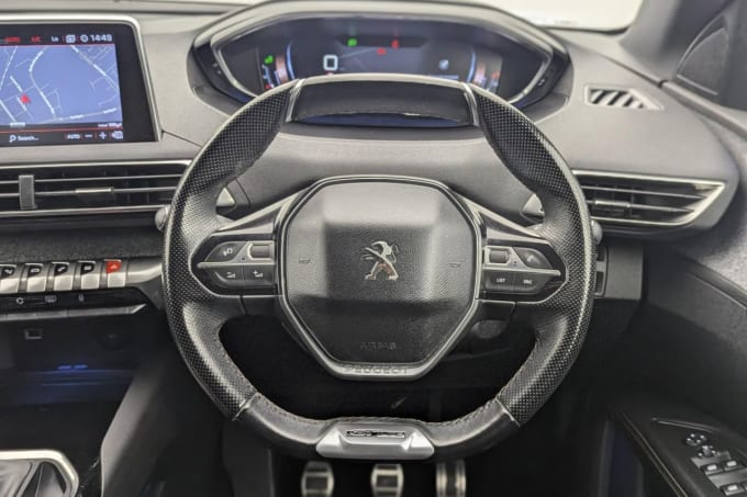 2025 Peugeot 5008