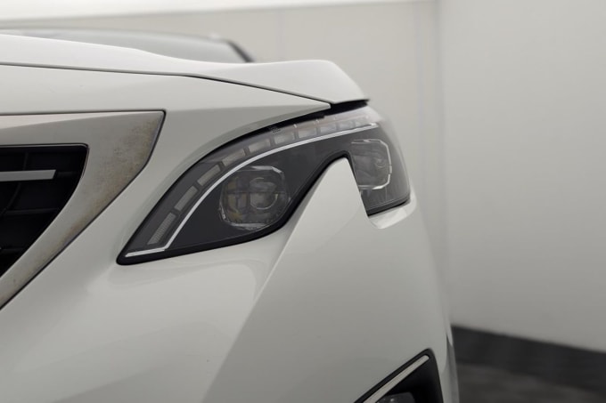 2025 Peugeot 5008