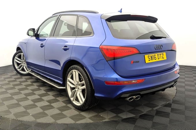 2025 Audi Sq5