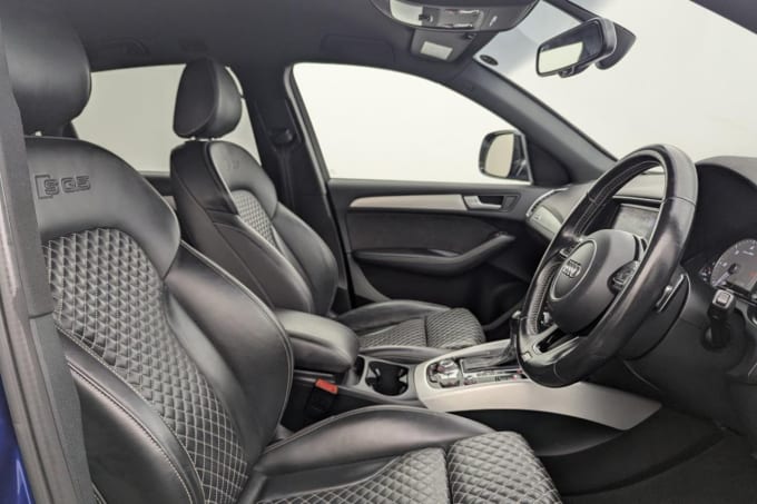 2025 Audi Sq5