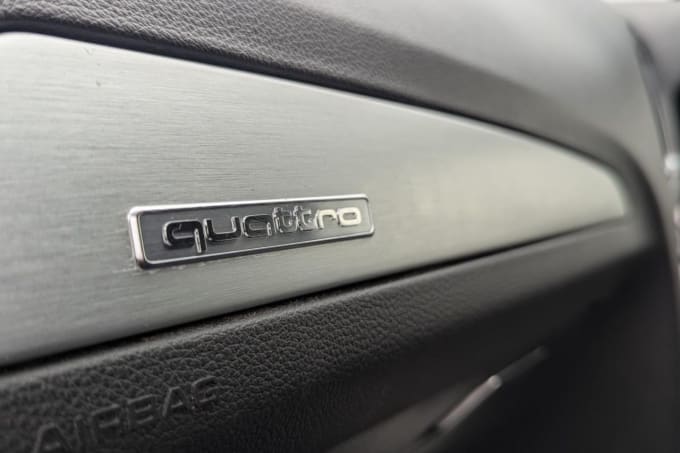 2025 Audi Sq5