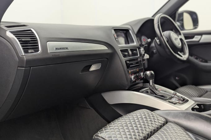2025 Audi Sq5