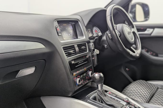 2025 Audi Sq5