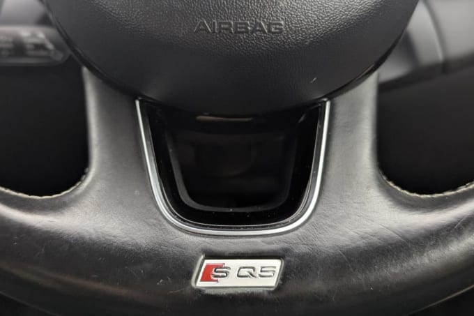 2025 Audi Sq5