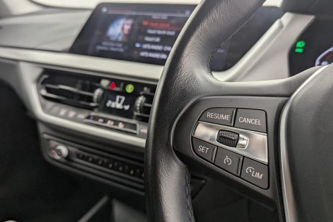 2025 BMW 1 Series