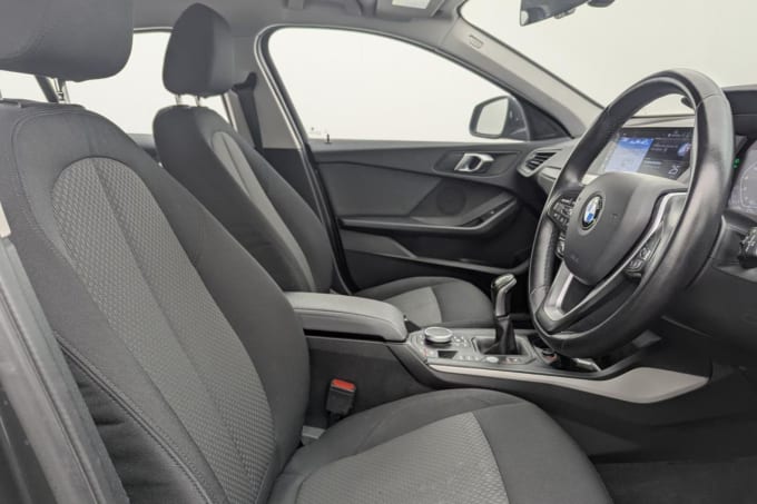 2025 BMW 1 Series