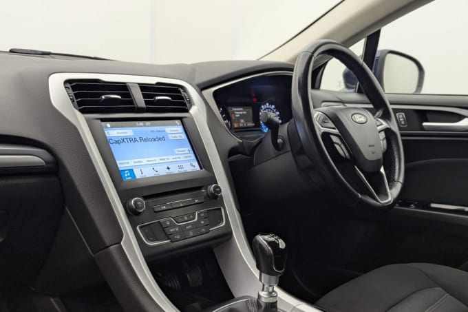 2025 Ford Mondeo