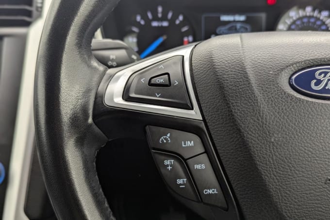 2025 Ford Mondeo