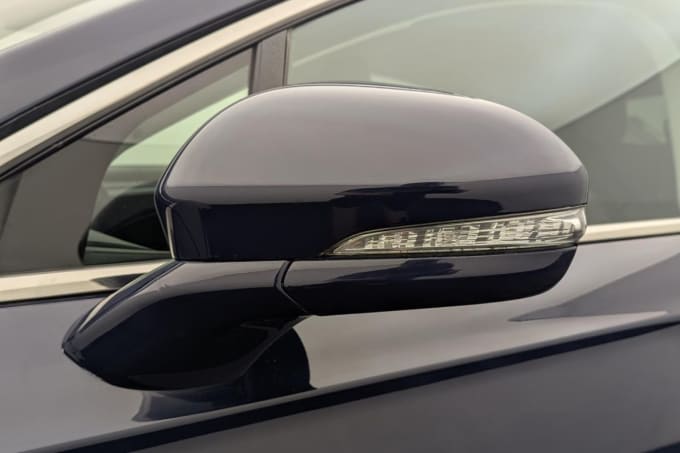 2025 Ford Mondeo