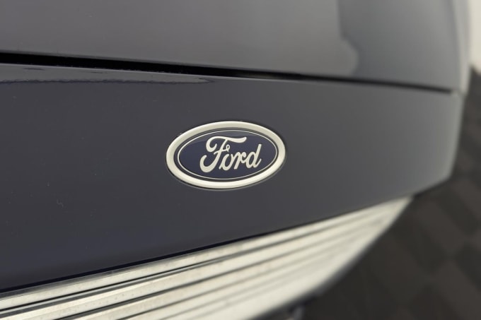 2025 Ford Mondeo