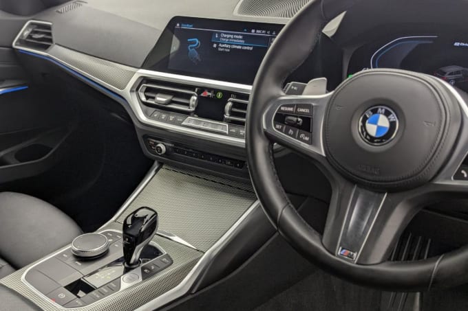 2025 BMW 3 Series