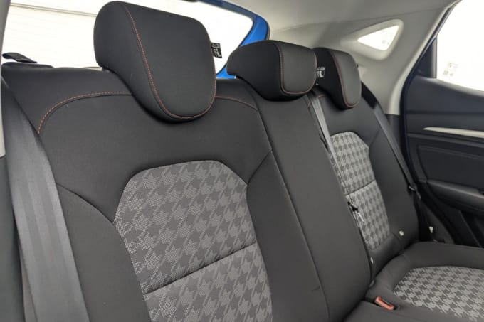 2025 Mg Mg Zs