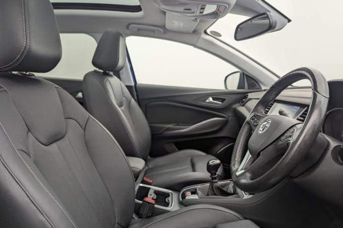 2025 Vauxhall Grandland X