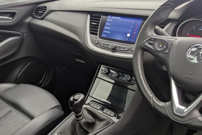 2025 Vauxhall Grandland X