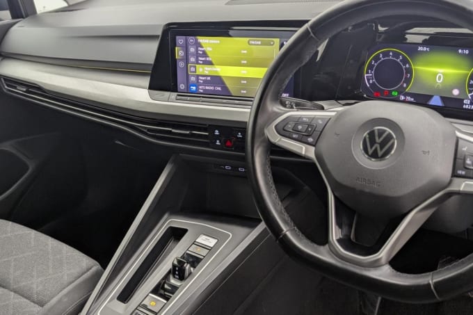 2025 Volkswagen Golf