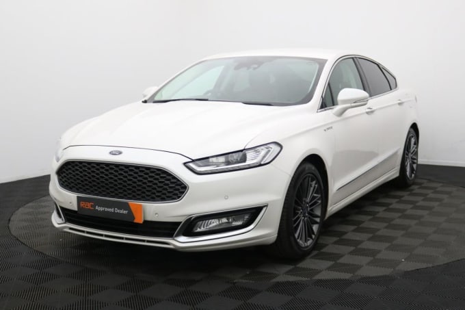 2025 Ford Mondeo