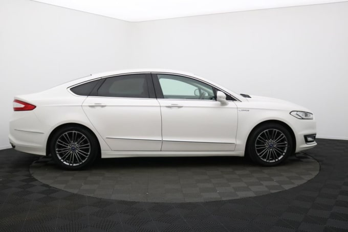 2025 Ford Mondeo