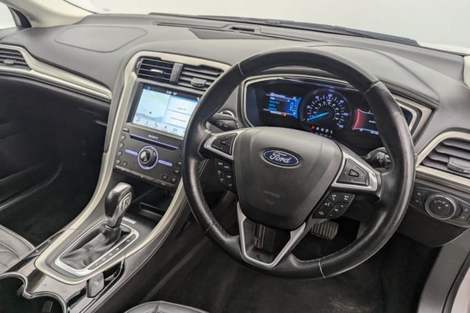 2025 Ford Mondeo
